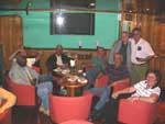Grupo no Bar Quitralco do navio Skorpios II