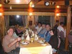 Grupo no "Comedor" (restaurante) do navio Skorpios II