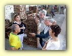 Fábrica de Porcelanas Geni
Grupo conversando em companhia da Ana
representante da Prefeitura de Pedreira